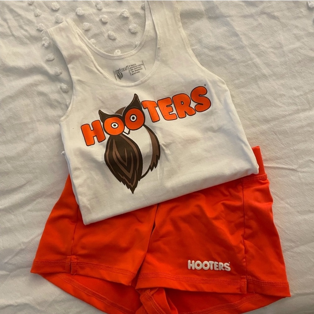 Authentic hooters uniform